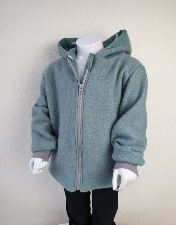 Walkjacke mintgrün, grün mit Feder Walkjacke mintgrün, grün mit Feder