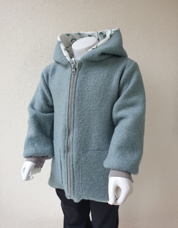 Walkjacke mintgrün, grüne Blätter und Zweige Walkjacke mintgrün, grüne Blätter und Zweige