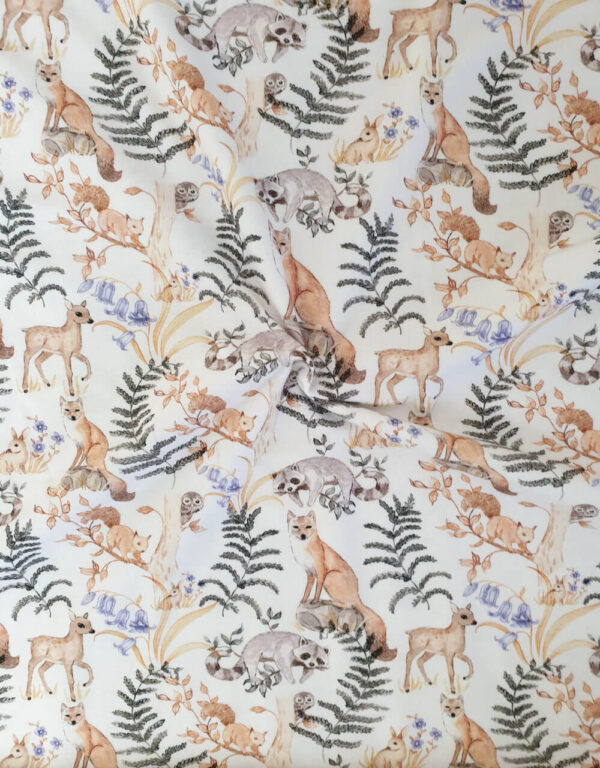 #J061 Bio-Jersey weiß mit Fuchs, Reh und Waschbär #J061 Bio-Jersey weiß mit Fuchs, Reh und Waschbär