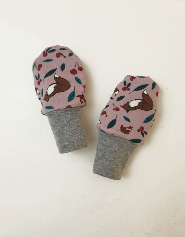 Handschuhe beige mit Blumen und Blättern, Futter aus Nicki Handschuhe beige mit Blumen und Blättern, Futter aus Nicki