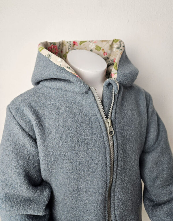 Walkjacke mintgrün, Jersey beige mit Blumen und Blättern Walkjacke mintgrün, Jersey beige mit Blumen und Blättern
