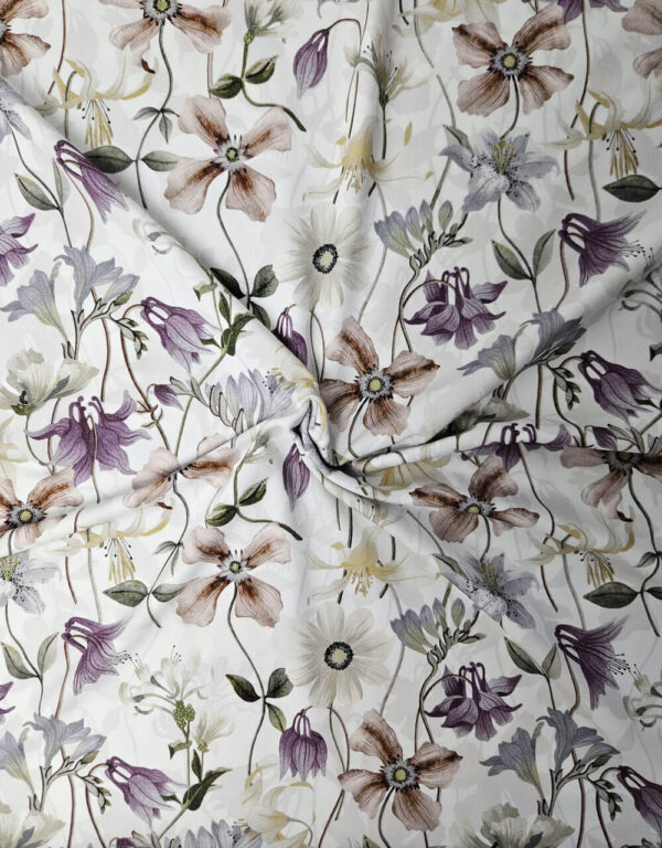 #J084 Bio-Jersey weiß mit großen Blumen #J084 Bio-Jersey weiß mit großen Blumen