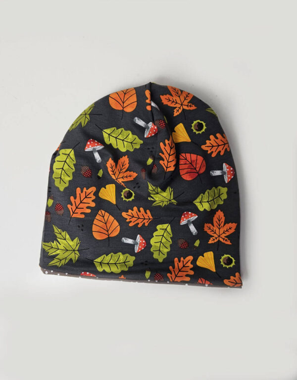 Wendemütze French Terry dunkelgrau mit Herbstblättern, Gr. 52 Wendemütze French Terry dunkelgrau mit Herbstblättern, Gr. 52